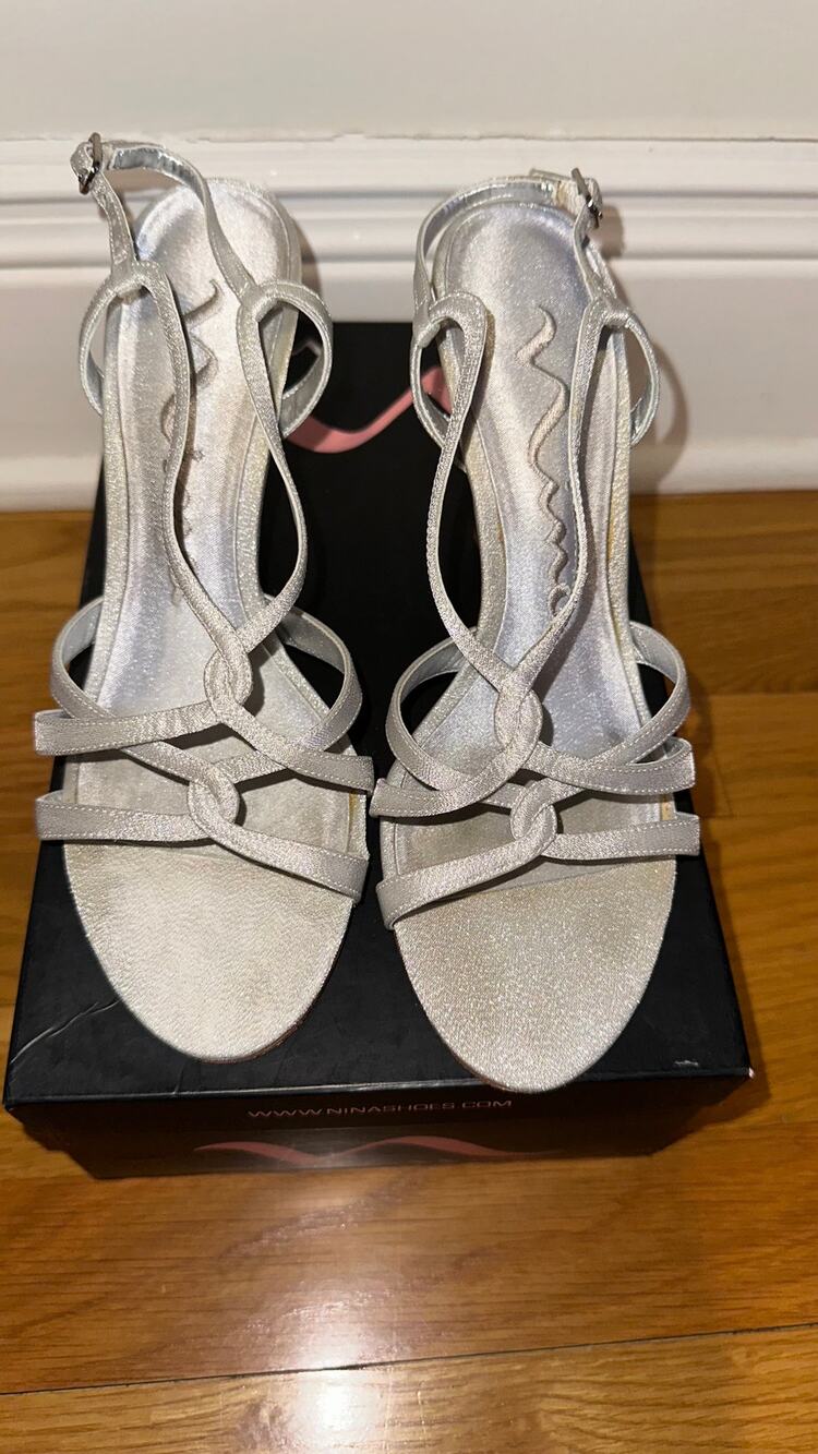 Elegant formal NINA Evening Sandals size 7.5 like new